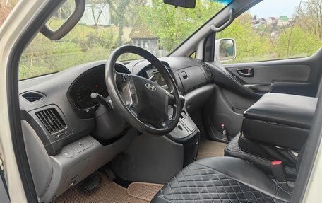 Hyundai Grand Starex Grand Starex I рестайлинг 2, 2010 год, 1 250 000 рублей, 21 фотография