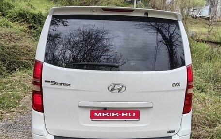 Hyundai Grand Starex Grand Starex I рестайлинг 2, 2010 год, 1 250 000 рублей, 8 фотография