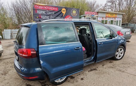 Volkswagen Sharan II, 2017 год, 2 200 000 рублей, 10 фотография