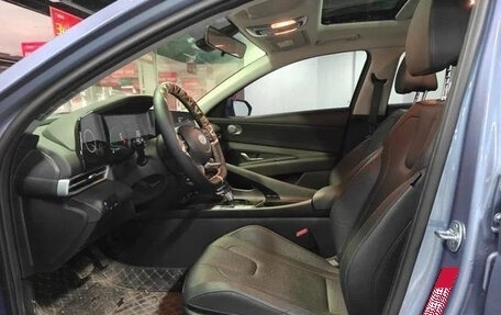 Hyundai Elantra, 2023 год, 1 530 000 рублей, 8 фотография