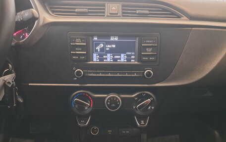 KIA Rio IV, 2021 год, 1 942 000 рублей, 18 фотография