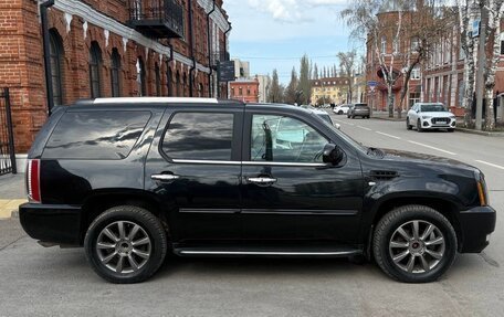 Cadillac Escalade III, 2011 год, 1 800 000 рублей, 4 фотография