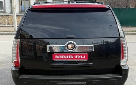 Cadillac Escalade III, 2011 год, 1 800 000 рублей, 7 фотография