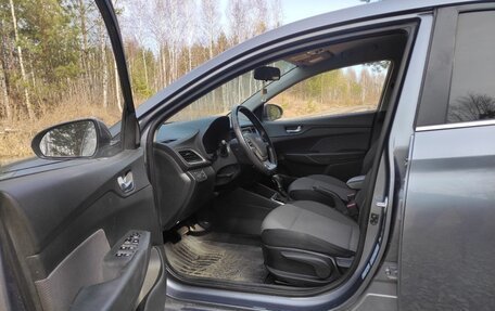 Hyundai Solaris II рестайлинг, 2017 год, 1 375 000 рублей, 14 фотография