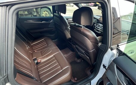 BMW 6 серия, 2019 год, 5 300 000 рублей, 15 фотография