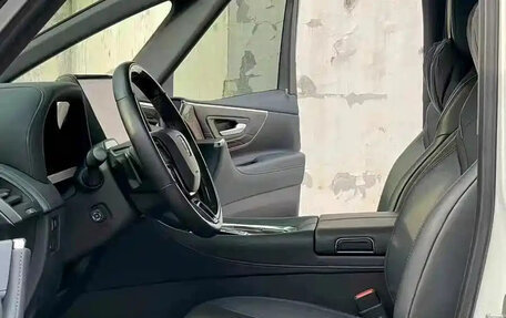 Toyota Vellfire, 2025 год, 10 500 000 рублей, 6 фотография