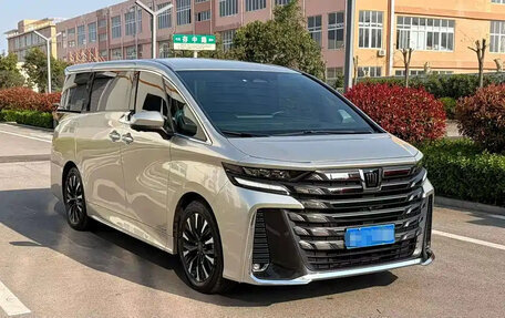 Toyota Vellfire, 2025 год, 10 500 000 рублей, 3 фотография