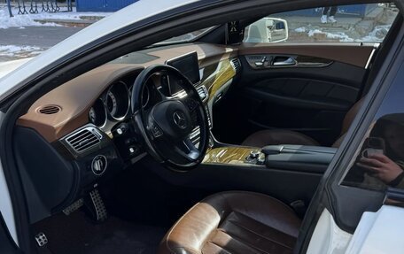 Mercedes-Benz CLS, 2015 год, 2 250 000 рублей, 7 фотография