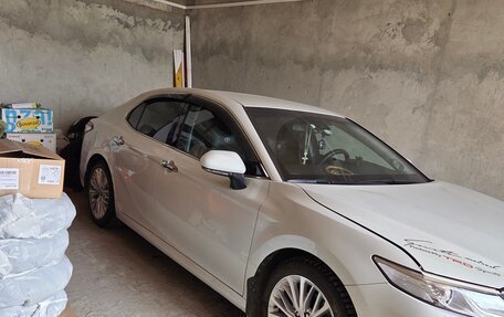 Toyota Camry, 2019 год, 3 900 000 рублей, 3 фотография