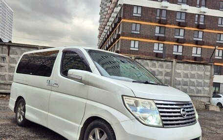 Nissan Elgrand III, 2006 год, 1 050 000 рублей, 2 фотография