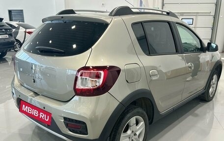 Renault Sandero II рестайлинг, 2015 год, 900 000 рублей, 3 фотография