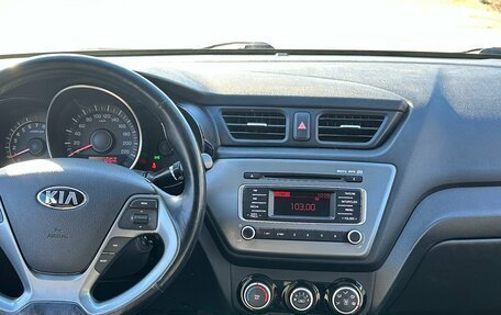 KIA Rio III рестайлинг, 2015 год, 949 000 рублей, 14 фотография