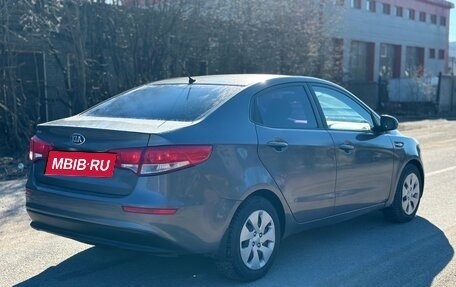 KIA Rio III рестайлинг, 2015 год, 949 000 рублей, 5 фотография