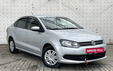 Volkswagen Polo VI (EU Market), 2015 год, 850 000 рублей, 2 фотография