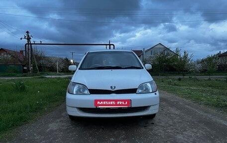 Toyota Platz, 2000 год, 330 000 рублей, 6 фотография