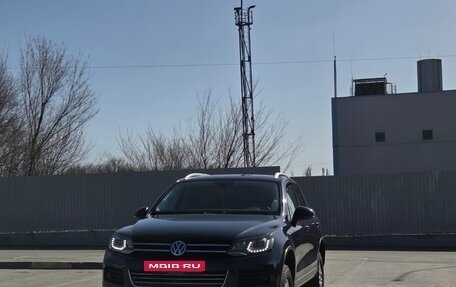 Volkswagen Touareg III, 2011 год, 1 750 000 рублей, 1 фотография