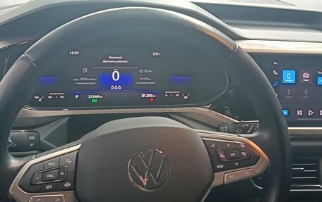 Volkswagen Taos, 2022 год, 2 800 000 рублей, 8 фотография