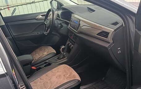 Volkswagen Taos, 2022 год, 2 800 000 рублей, 11 фотография