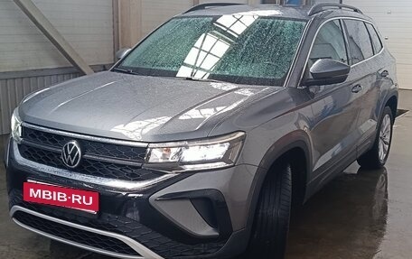 Volkswagen Taos, 2022 год, 2 800 000 рублей, 2 фотография