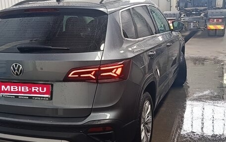 Volkswagen Taos, 2022 год, 2 800 000 рублей, 4 фотография