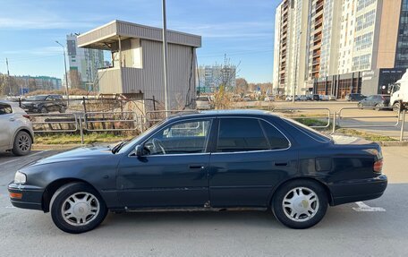 Toyota Camry, 1993 год, 350 000 рублей, 4 фотография