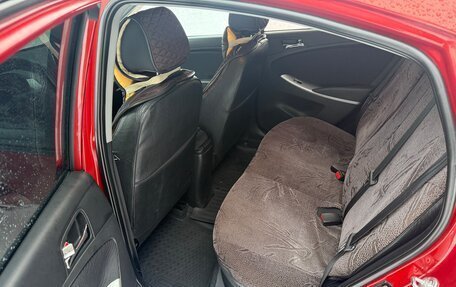 Hyundai Solaris II рестайлинг, 2012 год, 850 000 рублей, 5 фотография