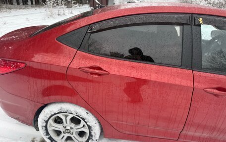 Hyundai Solaris II рестайлинг, 2012 год, 850 000 рублей, 21 фотография