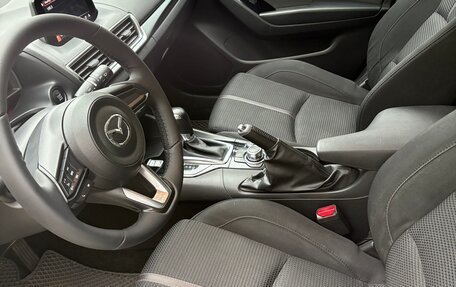 Mazda 3, 2018 год, 1 650 000 рублей, 12 фотография