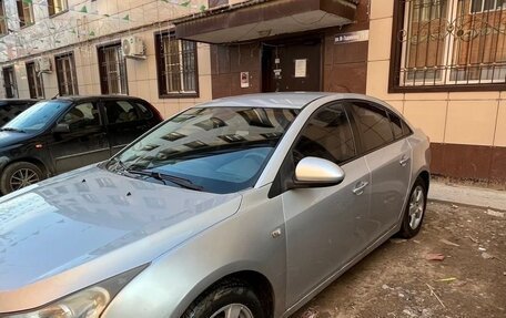 Chevrolet Cruze II, 2010 год, 550 000 рублей, 2 фотография