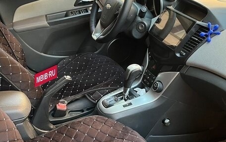 Chevrolet Cruze II, 2010 год, 550 000 рублей, 5 фотография