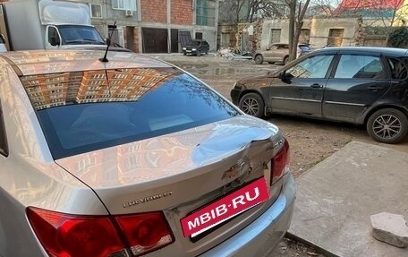 Chevrolet Cruze II, 2010 год, 550 000 рублей, 7 фотография