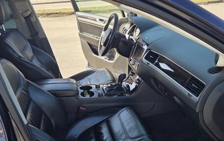 Volkswagen Touareg III, 2011 год, 1 750 000 рублей, 12 фотография