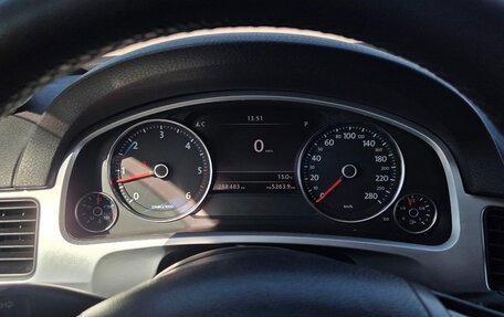 Volkswagen Touareg III, 2011 год, 1 750 000 рублей, 14 фотография