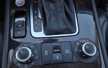 Volkswagen Touareg III, 2011 год, 1 750 000 рублей, 16 фотография