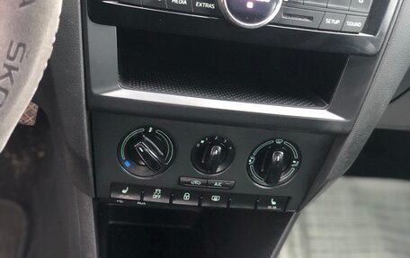 Skoda Rapid I, 2016 год, 700 000 рублей, 13 фотография