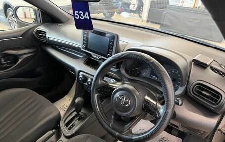 Toyota Yaris, 2020 год, 1 179 000 рублей, 11 фотография