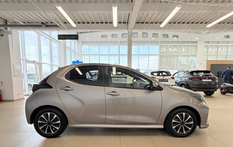 Toyota Yaris, 2020 год, 1 179 000 рублей, 7 фотография
