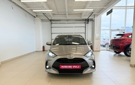 Toyota Yaris, 2020 год, 1 179 000 рублей, 9 фотография