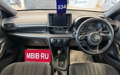 Toyota Yaris, 2020 год, 1 179 000 рублей, 16 фотография