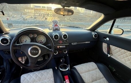 Audi TT, 2003 год, 900 000 рублей, 7 фотография