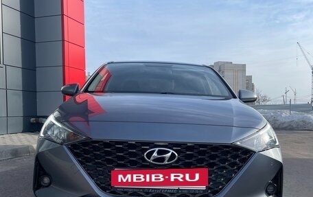 Hyundai Solaris II рестайлинг, 2021 год, 2 150 000 рублей, 4 фотография