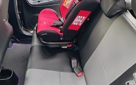 Toyota Vitz, 2017 год, 770 000 рублей, 6 фотография