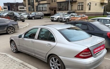 Mercedes-Benz C-Класс, 2002 год, 635 000 рублей, 3 фотография