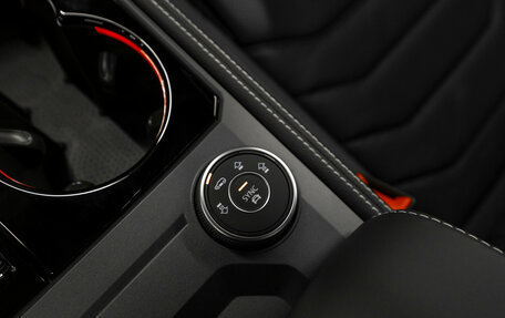 Volkswagen Touareg III, 2025 год, 11 400 000 рублей, 23 фотография