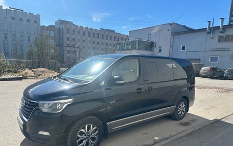 Hyundai H-1 II рестайлинг, 2019 год, 3 100 000 рублей, 3 фотография