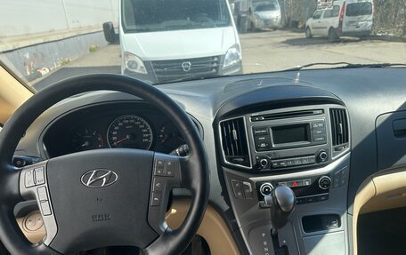 Hyundai H-1 II рестайлинг, 2019 год, 3 100 000 рублей, 8 фотография