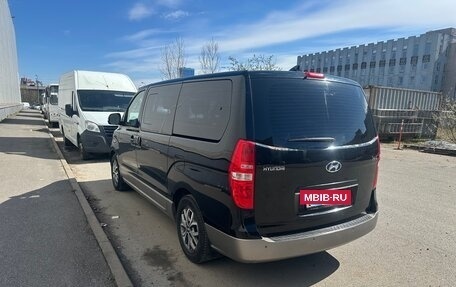 Hyundai H-1 II рестайлинг, 2019 год, 3 100 000 рублей, 4 фотография