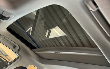 Toyota Land Cruiser Prado 150 рестайлинг 2, 2022 год, 9 800 000 рублей, 4 фотография