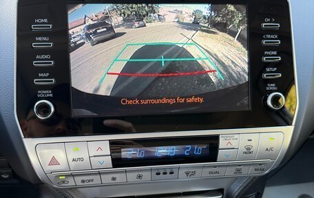 Toyota Land Cruiser Prado 150 рестайлинг 2, 2022 год, 9 800 000 рублей, 6 фотография