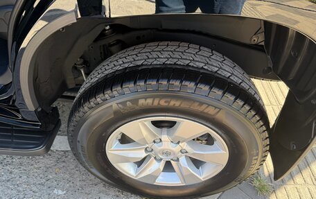 Toyota Land Cruiser Prado 150 рестайлинг 2, 2022 год, 9 800 000 рублей, 12 фотография